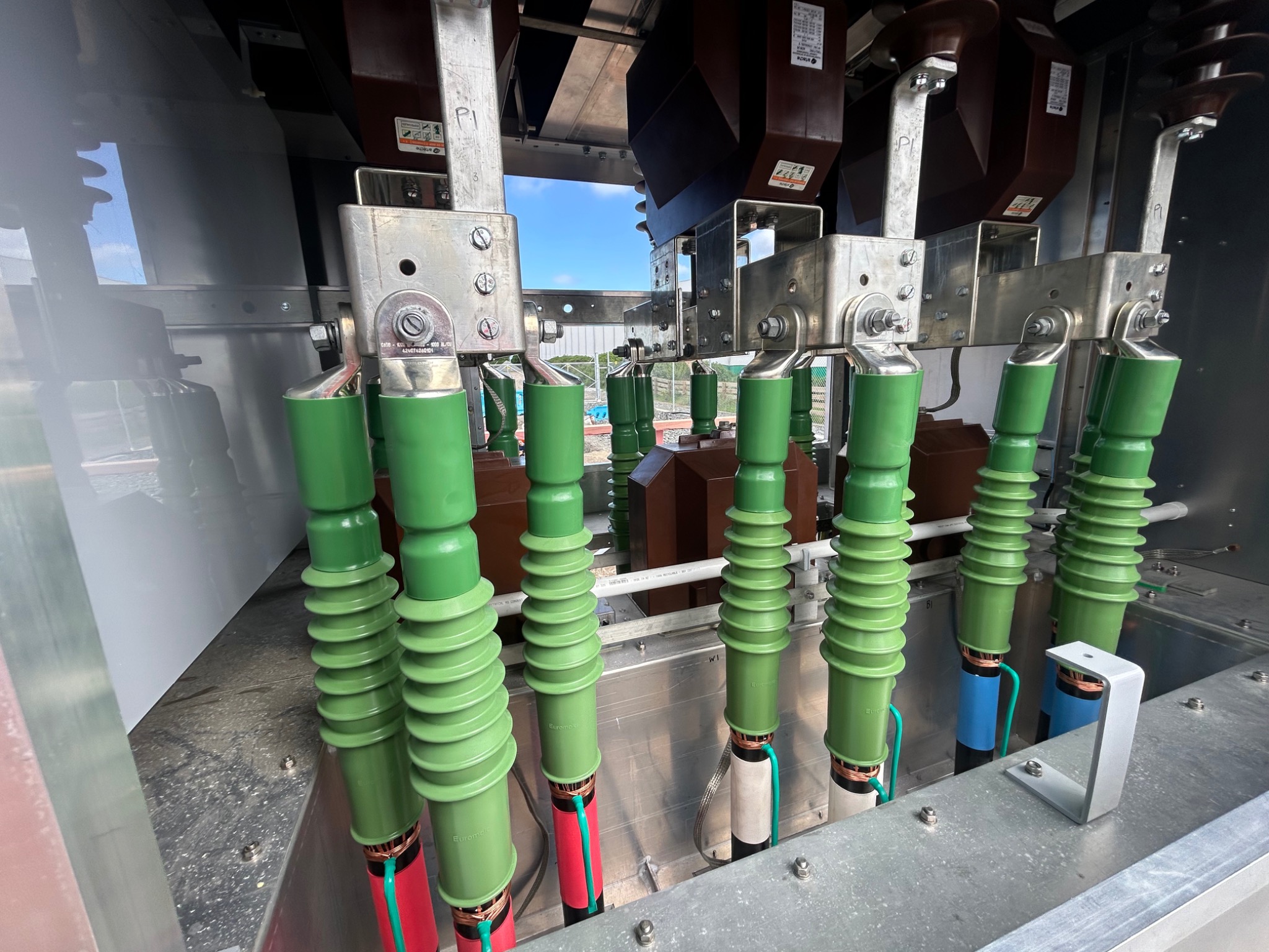 Cable terminations and equipment connections at Te Puke Substation